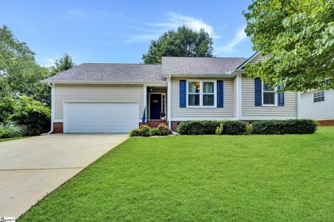 404 Lake Lennox Drive