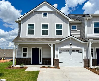 323 Hollenbeck Place