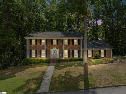 18 Sugarberry Drive sold home in Dove Tree, Greenville, SC