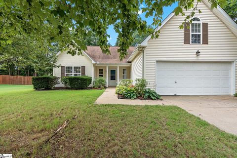 4 Chablis Court sold home in Vineyard At Planters Row, Mauldin, SC