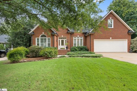 9 Lauriston Place sold home in Carisbrooke, Greer, SC