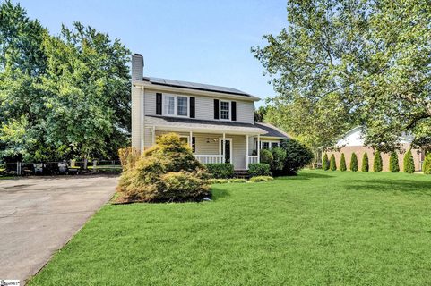 104 Brown Road sold home in Wedgefield, Simpsonville, SC
