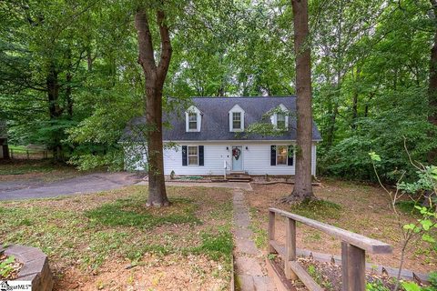 113 Ramblewood Road