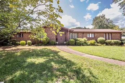 120 Glenwaye Drive