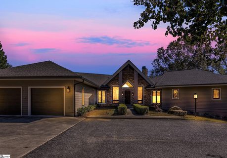 126 Courseview Way