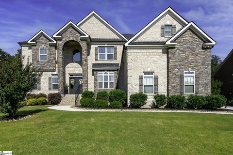 305 Tuxedo Lane