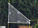 323 W Pine Lake Circle sold home in Greenville, SC
