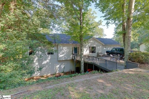 206 Holly Park Drive