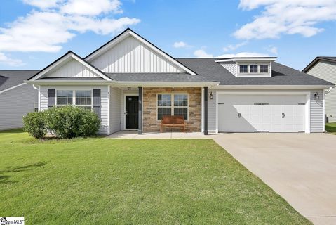 415 Peaksview Drive