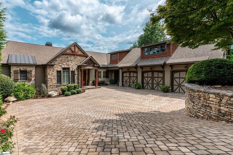 405 Evergreen Trail