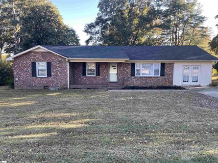 2602 E Lee Road