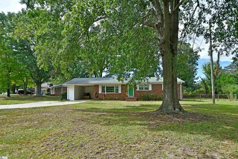 215 Lanewood Drive
