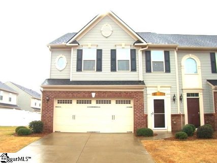 32 Irvington Drive sold townhome in Riverside Commons, Greer, SC
