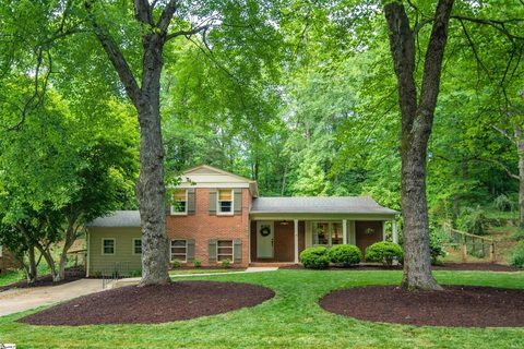40 Lockwood Avenue