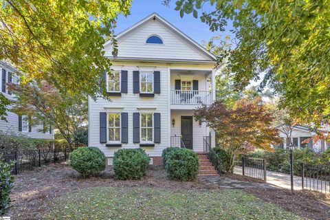 7 Rockwood Drive