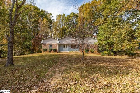 118 Colony Road sold home in Points North, Travelers Rest, SC