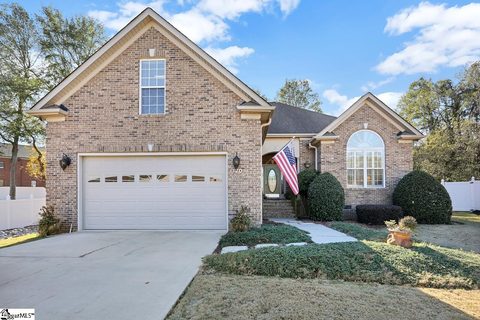 120 Banbury Circle sold home in Cedar Cove, Simpsonville, SC