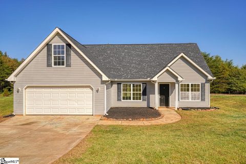 8 Ladder Court sold home in Tall Pines, Fountain Inn, SC