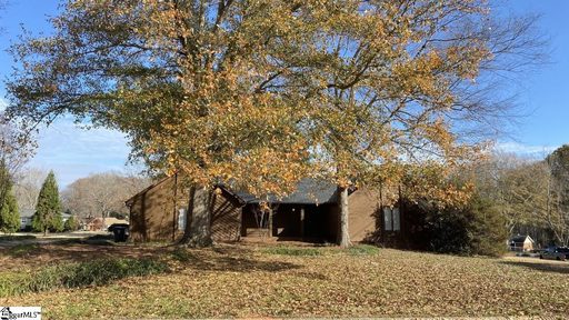 213 Sheffield Court sold home in Sedgewood, Easley, SC