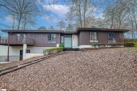 15 Riverview Drive