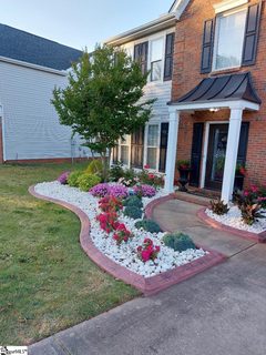 606 Fairview Lake Way