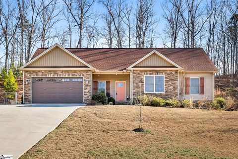 111 Mountain Lake Drive sold home in Mountain Lakes Estates, Piedmont, SC