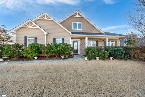 16 Sakonnet Court