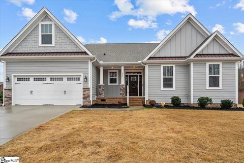 301 Grayson Drive sold home in Grayson Pointe, Travelers Rest, SC