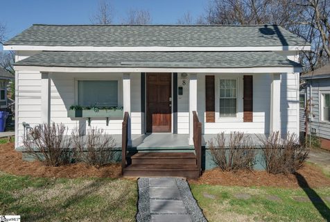 8 Lindberg Avenue
