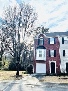 240 Cambria Court sold condo in Cameron Place, Mauldin, SC