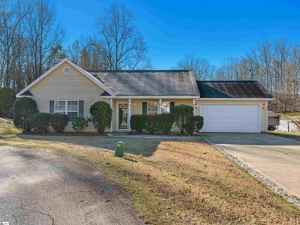 18 Uneeda Drive sold home in Sherman Park, Greenville, SC