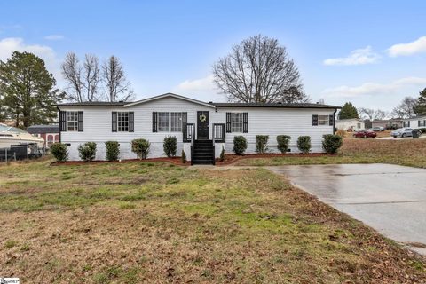300 Walnut Crest Court sold manufactured home in Walnut Crest, Fountain Inn, SC