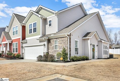 31 Creekhaven Lane