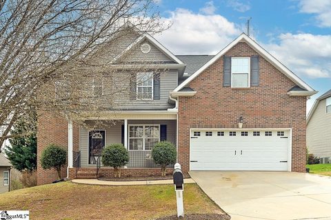 302 Glencrest Court sold home in Richglen, Greer, SC