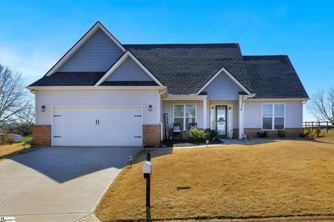 414 Silver Thorne Drive sold home in Blackberry Farms, Wellford, SC