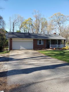 205 Hickory Lane sold home in Glendale, Mauldin, SC