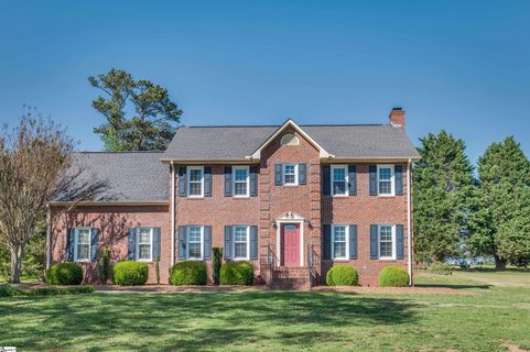 107 Fairway Drive sold home in Club Ridge, Pickens, SC