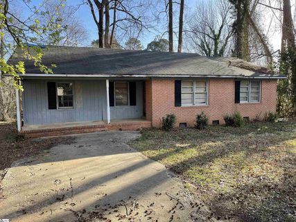 6 Cherokee Court