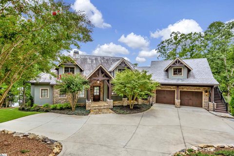 421 W Fort George Way