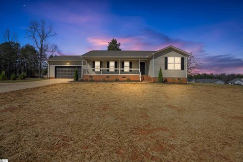 103 Shady Pines Court sold home in Tall Pines, Fountain Inn, SC