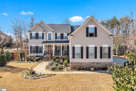 5 Creekwater Way