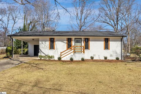 13 Lowell Street sold home in Meadow Brook, Travelers Rest, SC