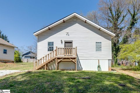 24 Circle Street sold home in Chick Springs, Taylors, SC
