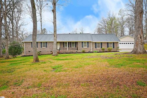 125 White Oak Drive sold home in Brushy Creek Estates, Easley, SC