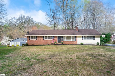 105 Overbrook Drive sold home in Forest Hill, Laurens, SC