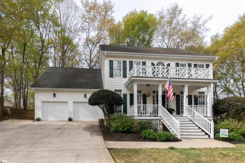 7 Saddle Club Court