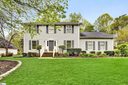 714 N Almond Drive sold home in Simpsonville, SC