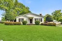 105 S Holland Street sold home in Clinton, SC