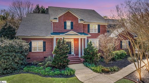 211 Knollwood Drive