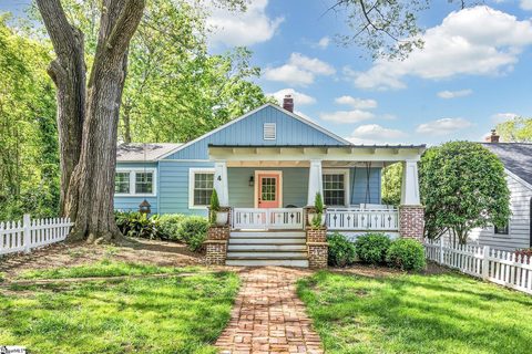 4 Beverly Avenue